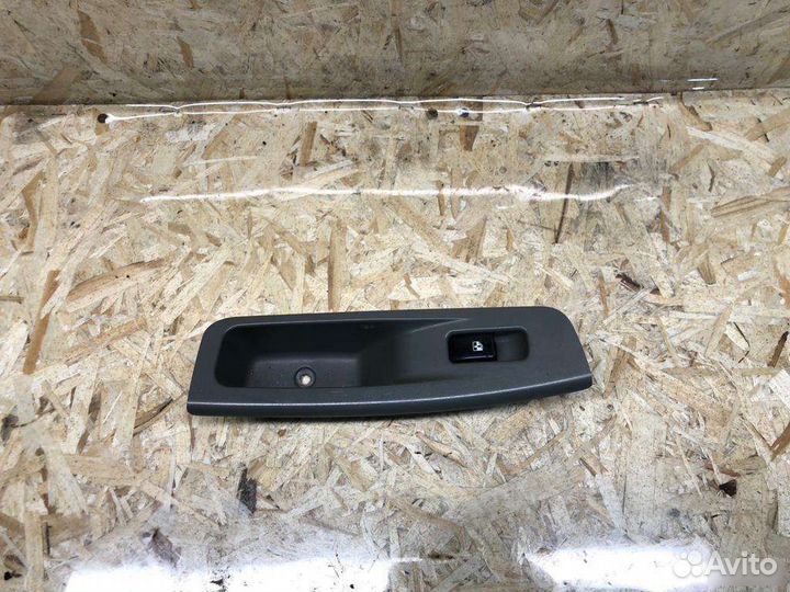 Кнопка стеклоподъемника задняя Chevrolet Lacetti