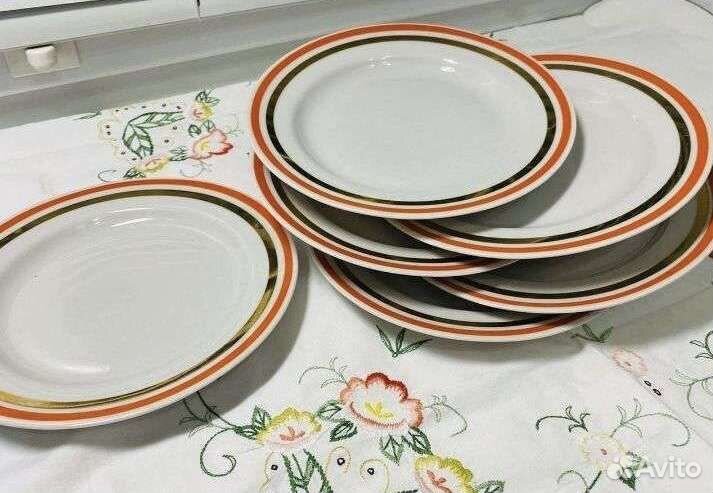 Тарелки разные и прочая посуда