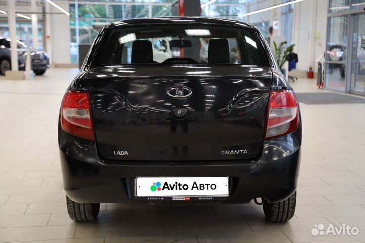 LADA Granta 1.6 МТ, 2013, 130 000 км