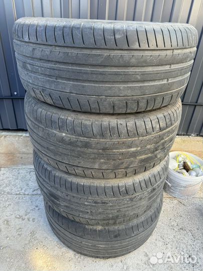 Dunlop Sport Maxx RT 245/50 R18