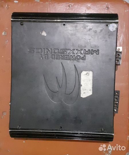 Старенький усилитель звука