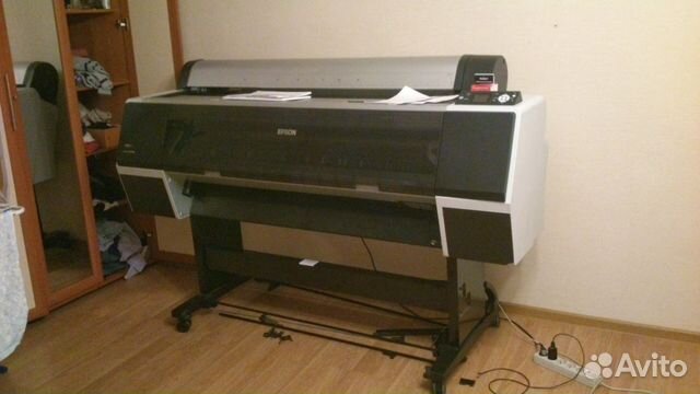 Epson 9700 широкоформатный принтер