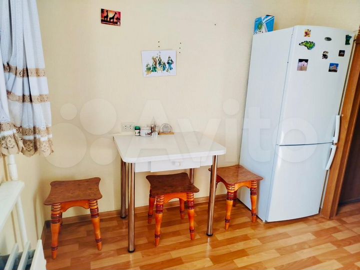 2-к. квартира, 48 м², 4/9 эт.