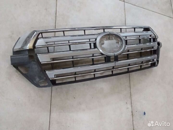 Решетка радиатора тойота Ленд Крузер 200 2015+