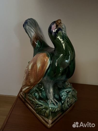 Статуэтка птицы