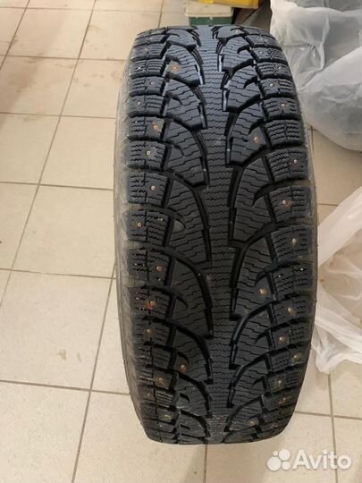 Hankook Winter I'Pike 235/65 R17