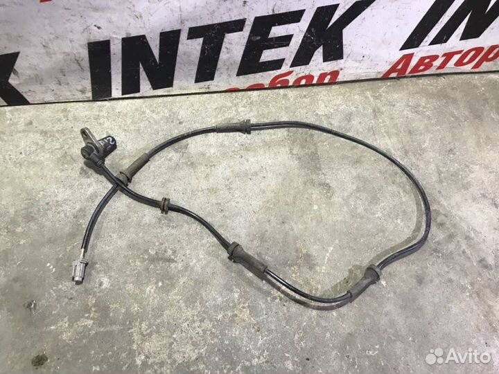 Датчик ABS передний правый Nissan Primera P12