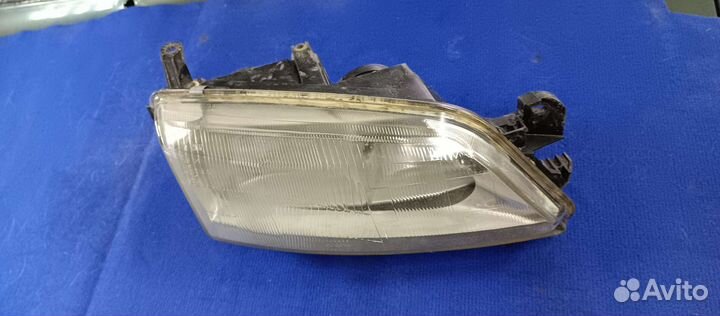 Фара передняя правая Opel Vectra B 1996