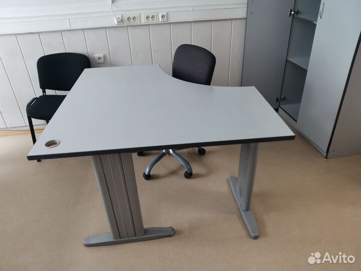 Стол офисный угловой бу