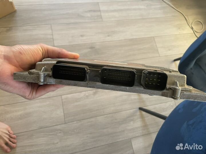 Блок управления двигателем bmw f10 523i