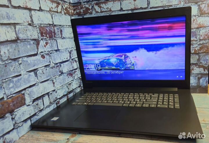 Ноутбук 17