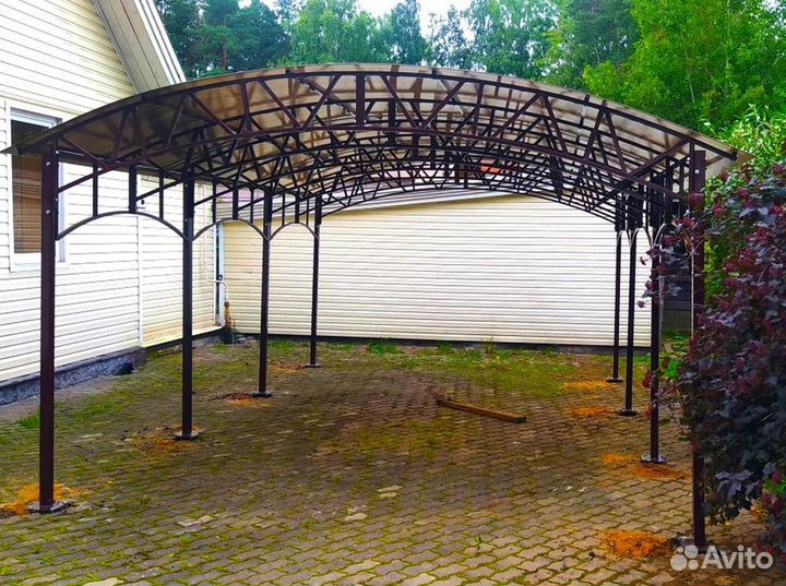 Навес для автомобиля из поликарбоната