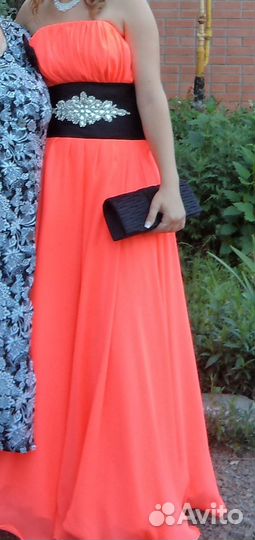 Вечернее платье
