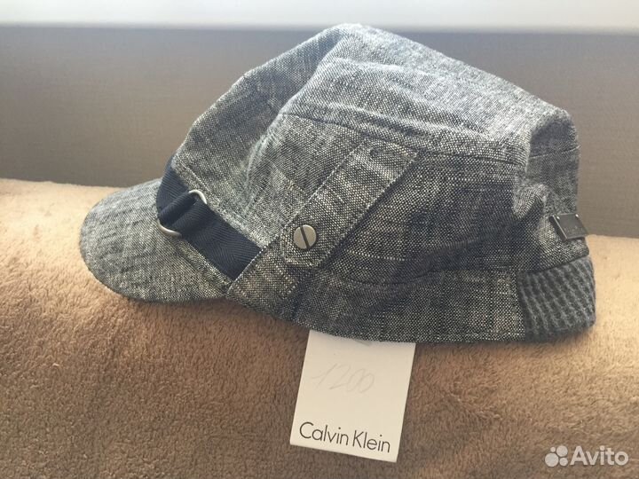 Бейcболка Calvin Klein