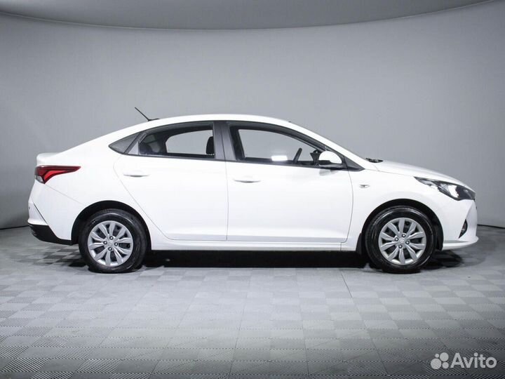 Hyundai Solaris 1.6 AT, 2021, 17 748 км