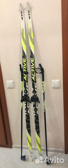 Лыжи пластиковые 170 см и палки