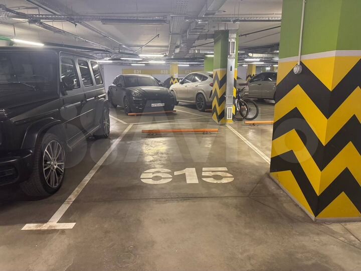 Машиноместо, 16 м²