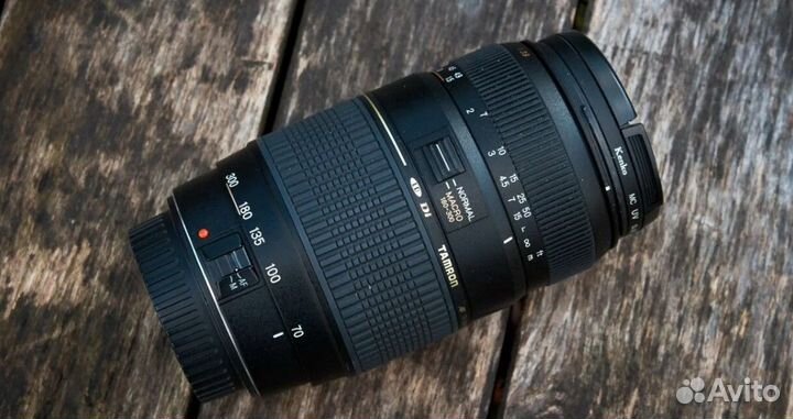 Объектив Tamron 70-300mm F/4-5.6 Di LD Macro Canon