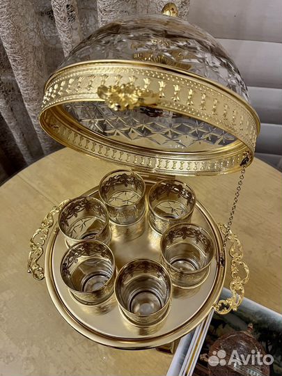 Стаканы с позолотой в хрустальной сфере