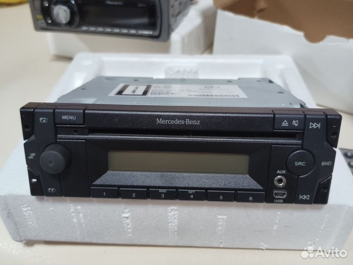 Магнитола Mercedes A0004466362