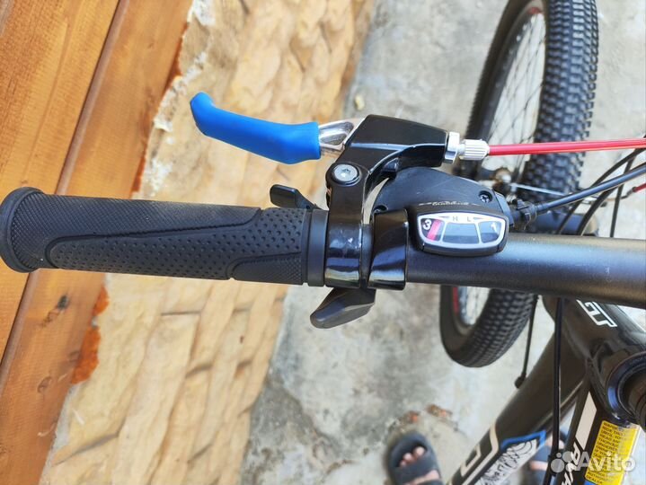 Велосипед GT avalanche 3.0