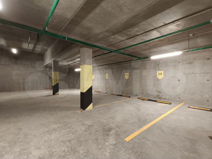 Машиноместо, 14 м²