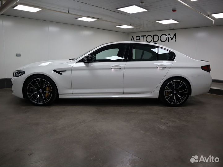 BMW M5 4.4 AT, 2022, 200 км