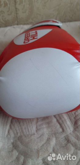 Боксерские перчатки