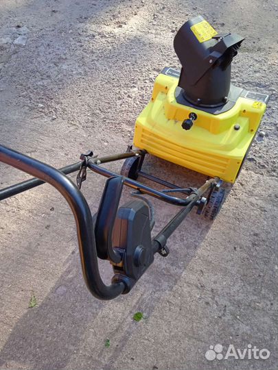 Снегоуборщик электро