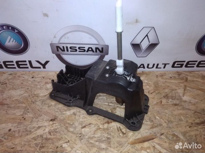 Кулиса коробки передач МКПП АКПП CVT Renault fluen