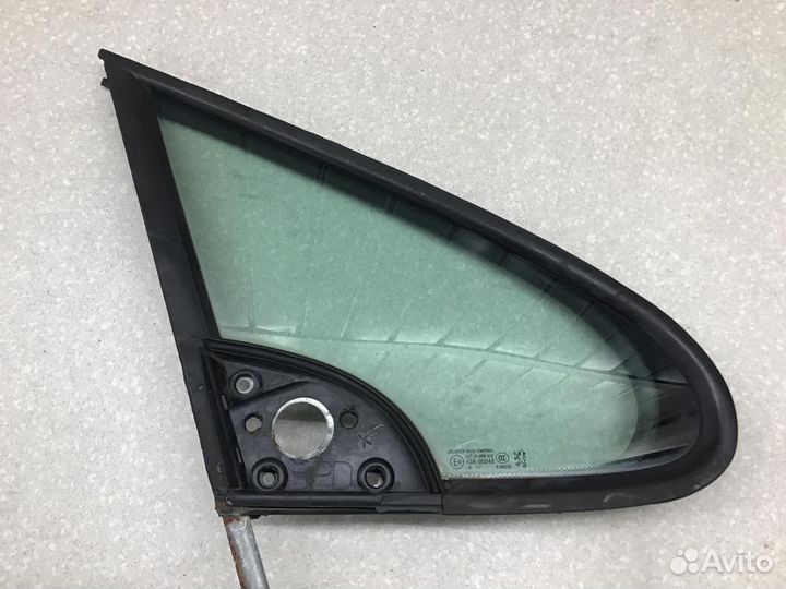 Стекло двери передней правой Peugeot 307 2001-2007