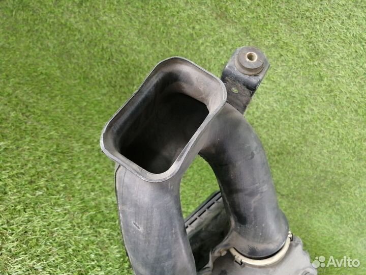 Корпус воздушного фильтра Toyota Estima CXR10 3CTE