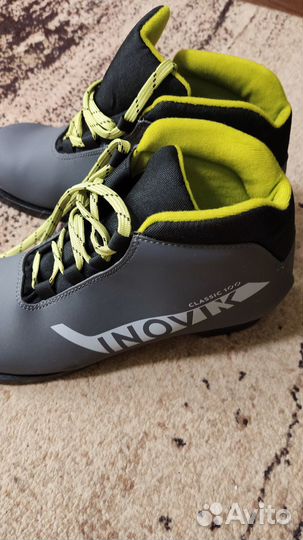 Лыжные ботинки