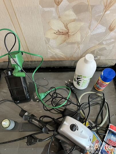 Аквариум 100л+оборудование,грунт,коряги