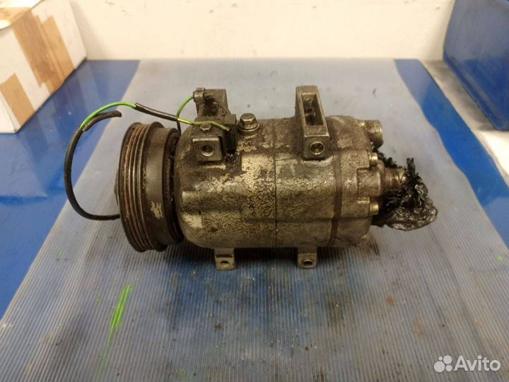 Компрессор кондиционера Volkswagen Passat B5