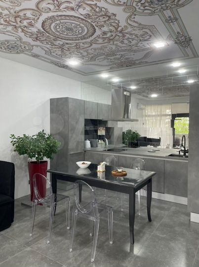 3-к. квартира, 158 м², 3/3 эт.