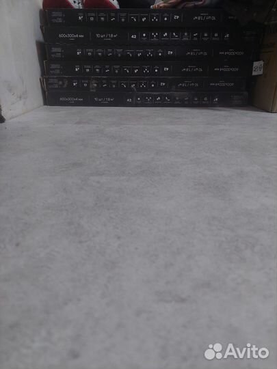 Кварцвиниловая плитка замковая