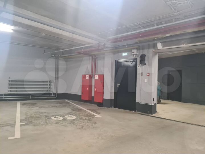 Машиноместо, 14 м²