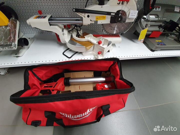 Клеевой пистолет Milwaukee C18 PCG/600А