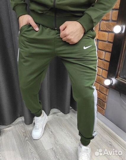 Спортивные костюмы Nike