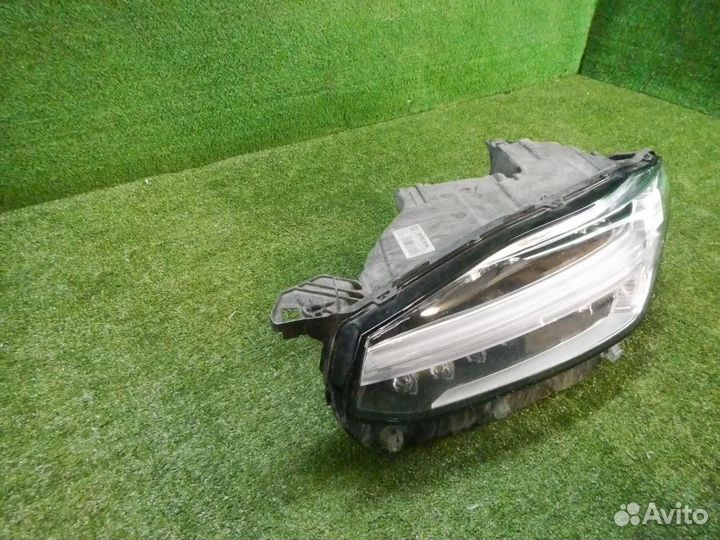 Фара левая Volvo XC90