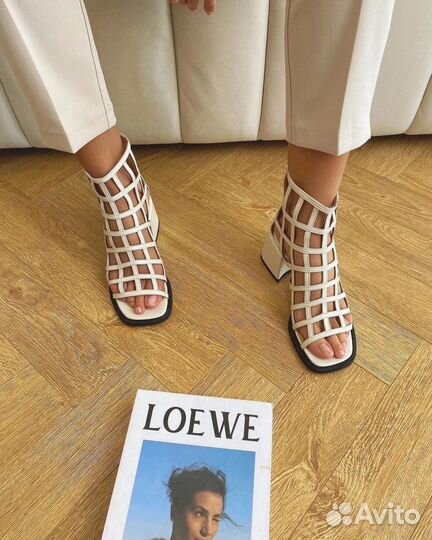 Босоножки Loewe женские