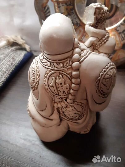 Статуэтка хотей