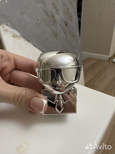 Блеск для губ Karl Lagerfeld оригинал