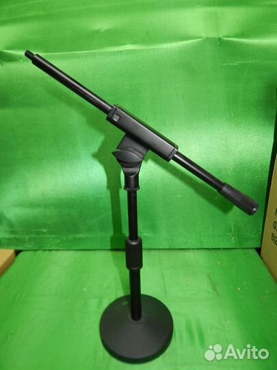 Настольная стойка под любой микрофон