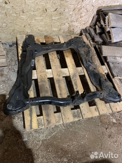 Подрамник honda cr-v 2