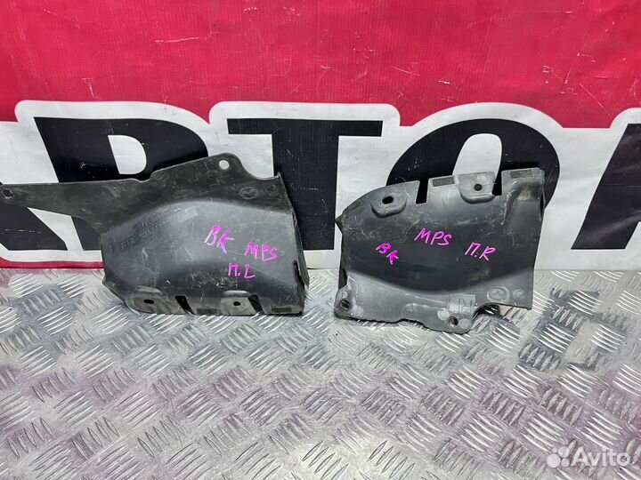 Воздухозаборник левый правый Mazda 3 BK MPS