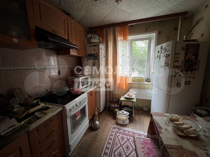 3-к. квартира, 64 м², 1/9 эт.