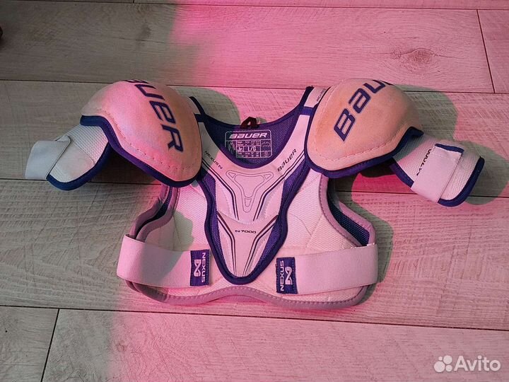 Нагрудник хоккейный bauer