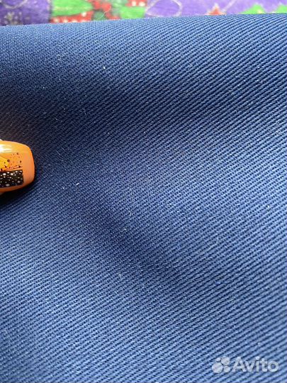 Ткань плотная (подойдет для формы)